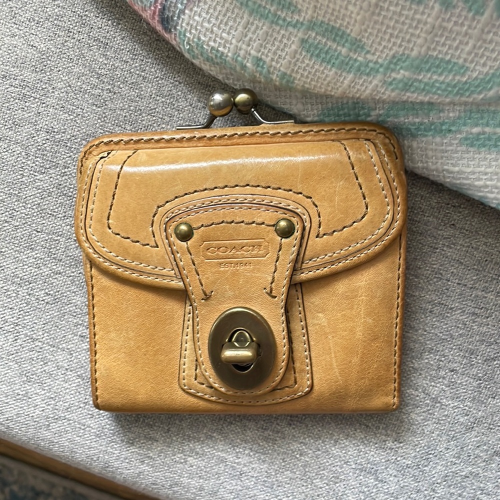 Coach legacy vachetta leather wallet